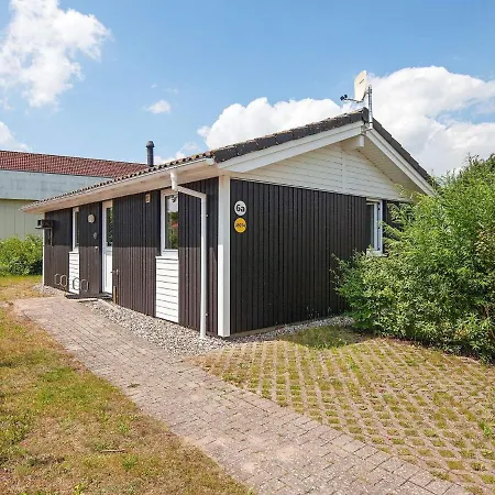 בית נופש 4 Person In