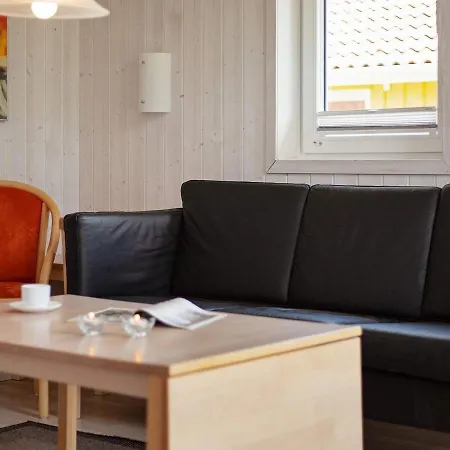 4 Person In בית נופש Grömitz