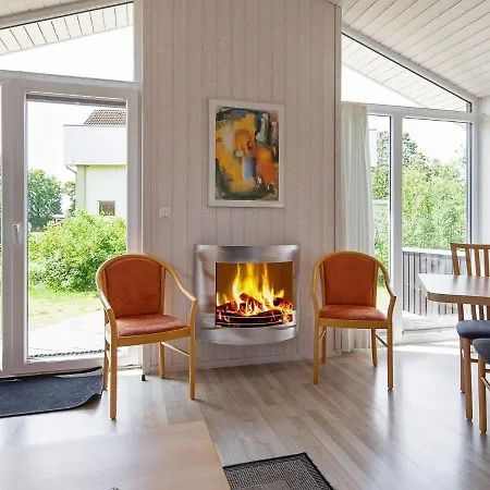 4 Person In בית נופש Grömitz